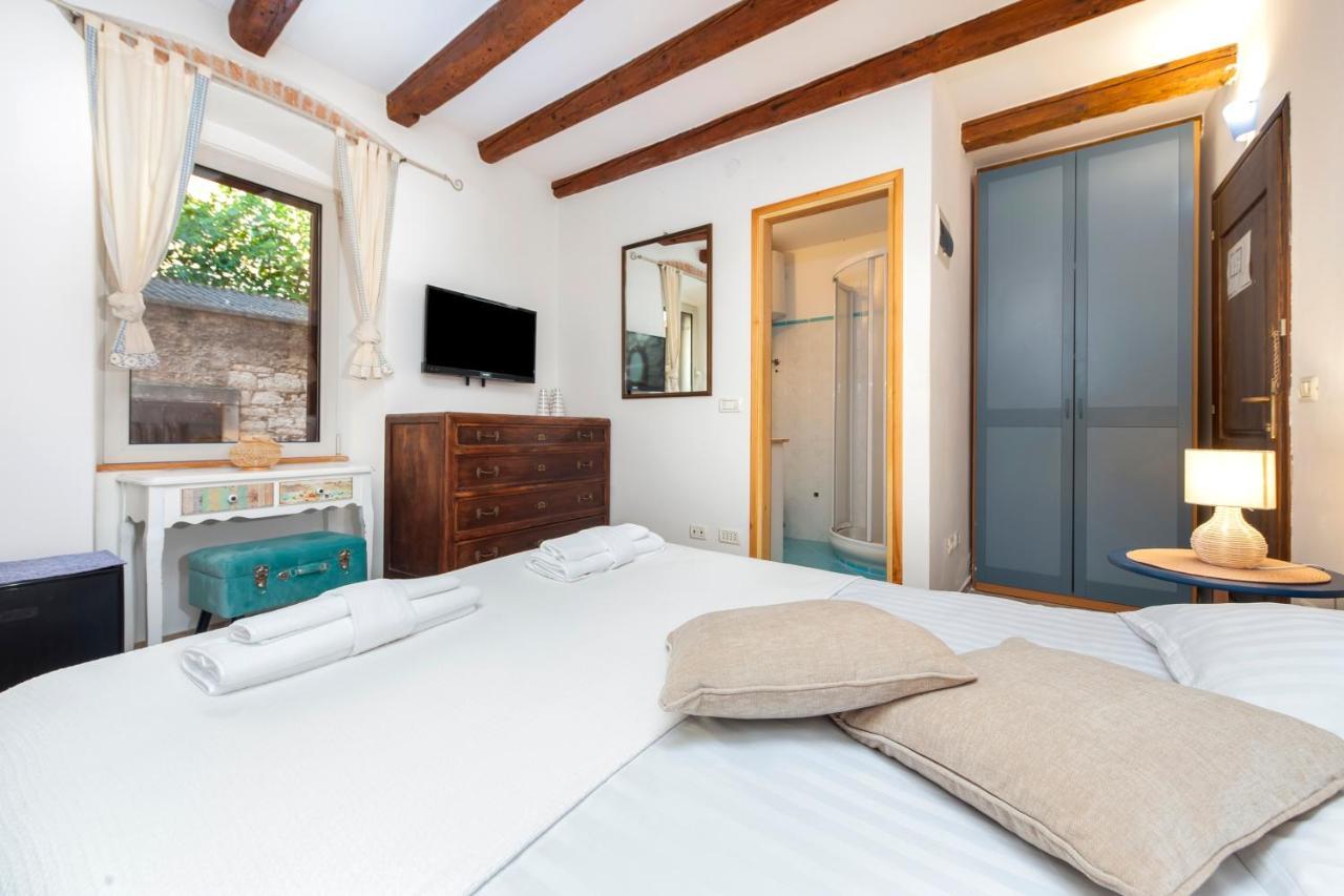Revera Rooms روفينج المظهر الخارجي الصورة