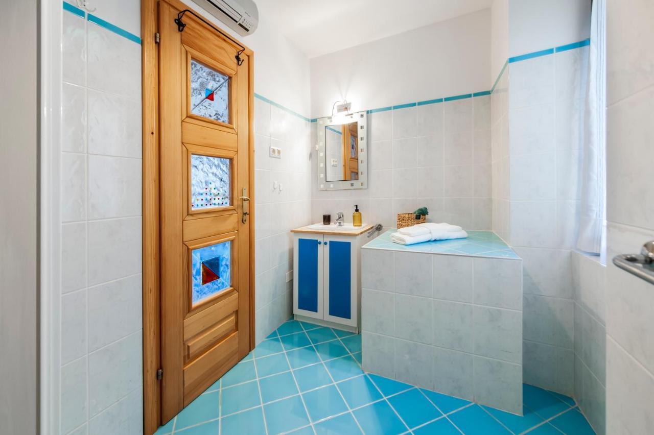 Revera Rooms روفينج المظهر الخارجي الصورة